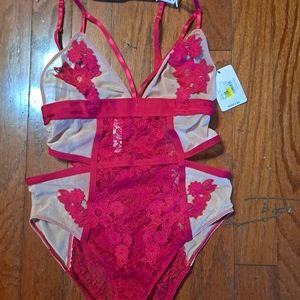 Intimates sleepwear large new
